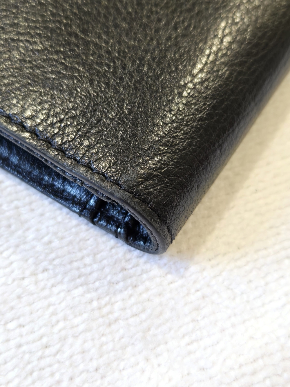 Kate Spade Black Slim Bifold Wallet - Picture 4 of 13